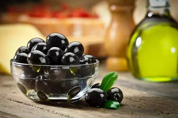 تصویر 1 از خرید و قیمت روغن زیتون سیاه + فروش عمده